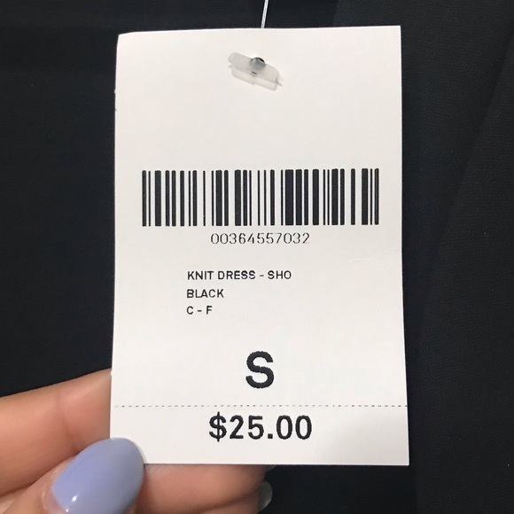 Black dress - Picture 4 of 5